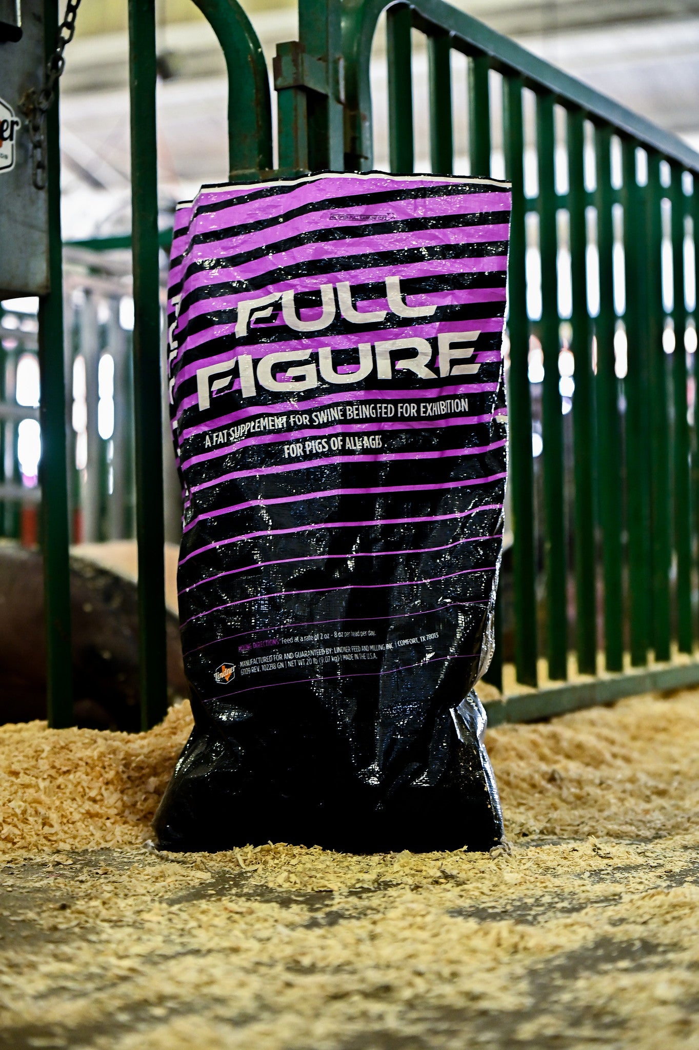 Lindner Show Feeds Supplements MFG Lindner