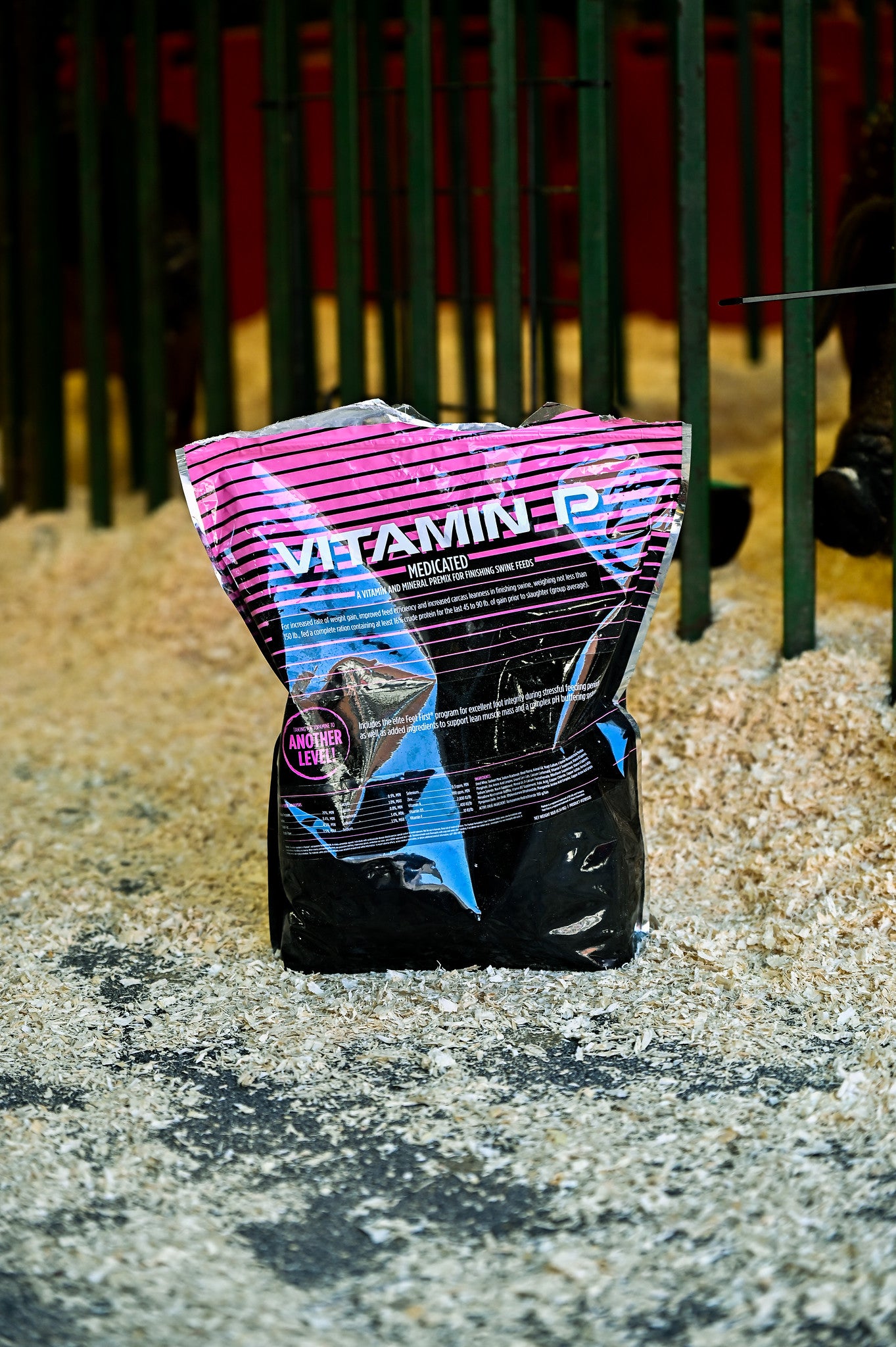 Lindner Show Feeds Supplements MFG Lindner